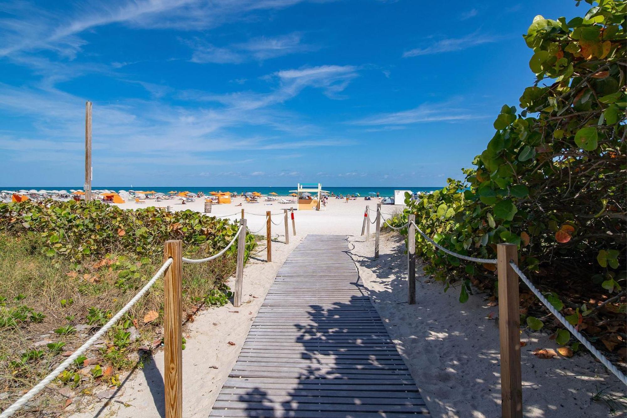 Deco Beachside Apt, W/2 Queen Beds, Washer/Dryer Miami Beach Bagian luar foto